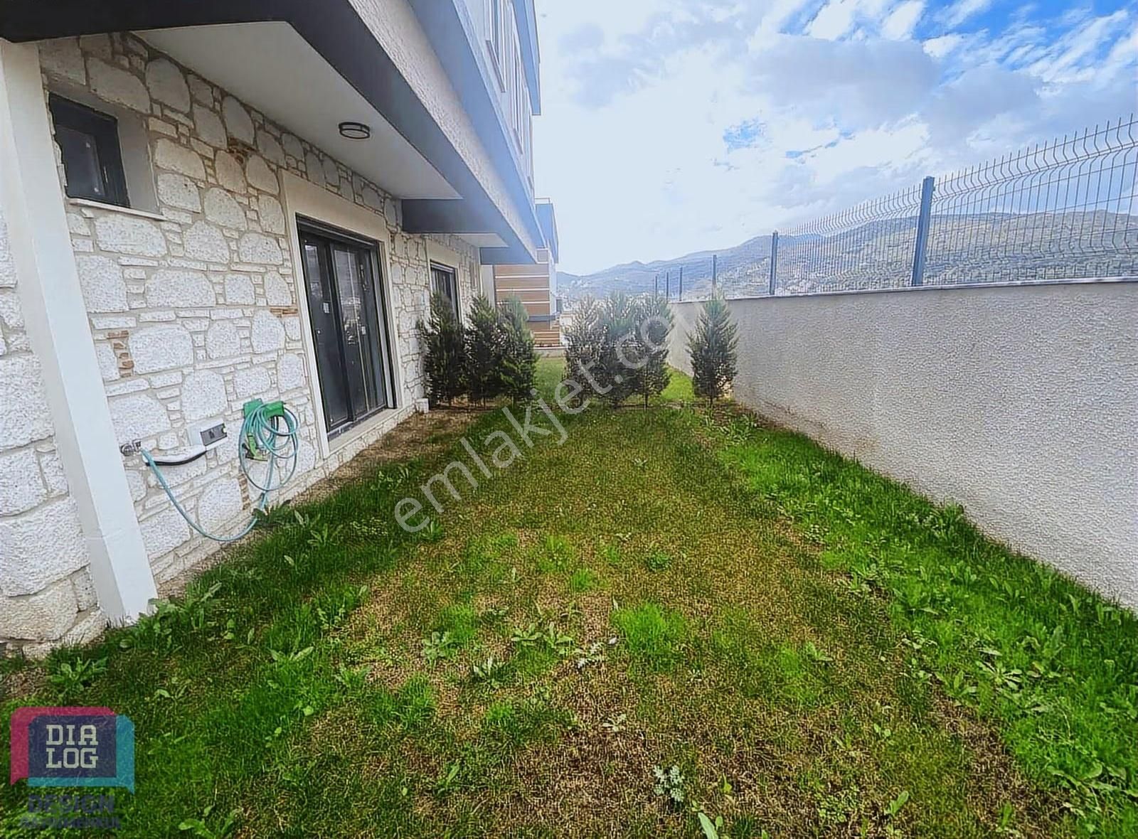 Çandarlı'da Deniz Manzaralı 3+1 Triplex Villa - Görsel 16