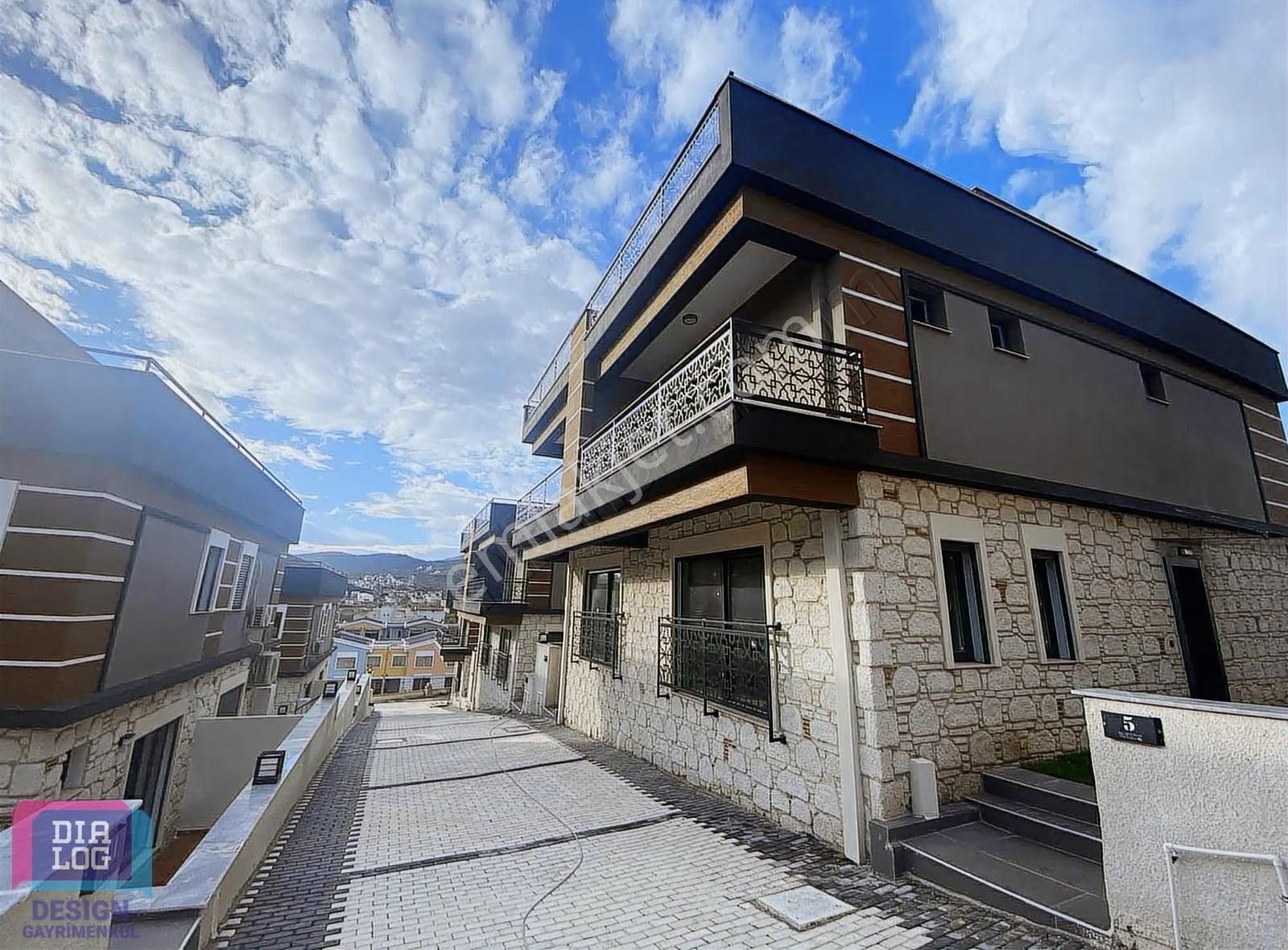 Çandarlı'da Deniz Manzaralı 3+1 Triplex Villa - Görsel 22