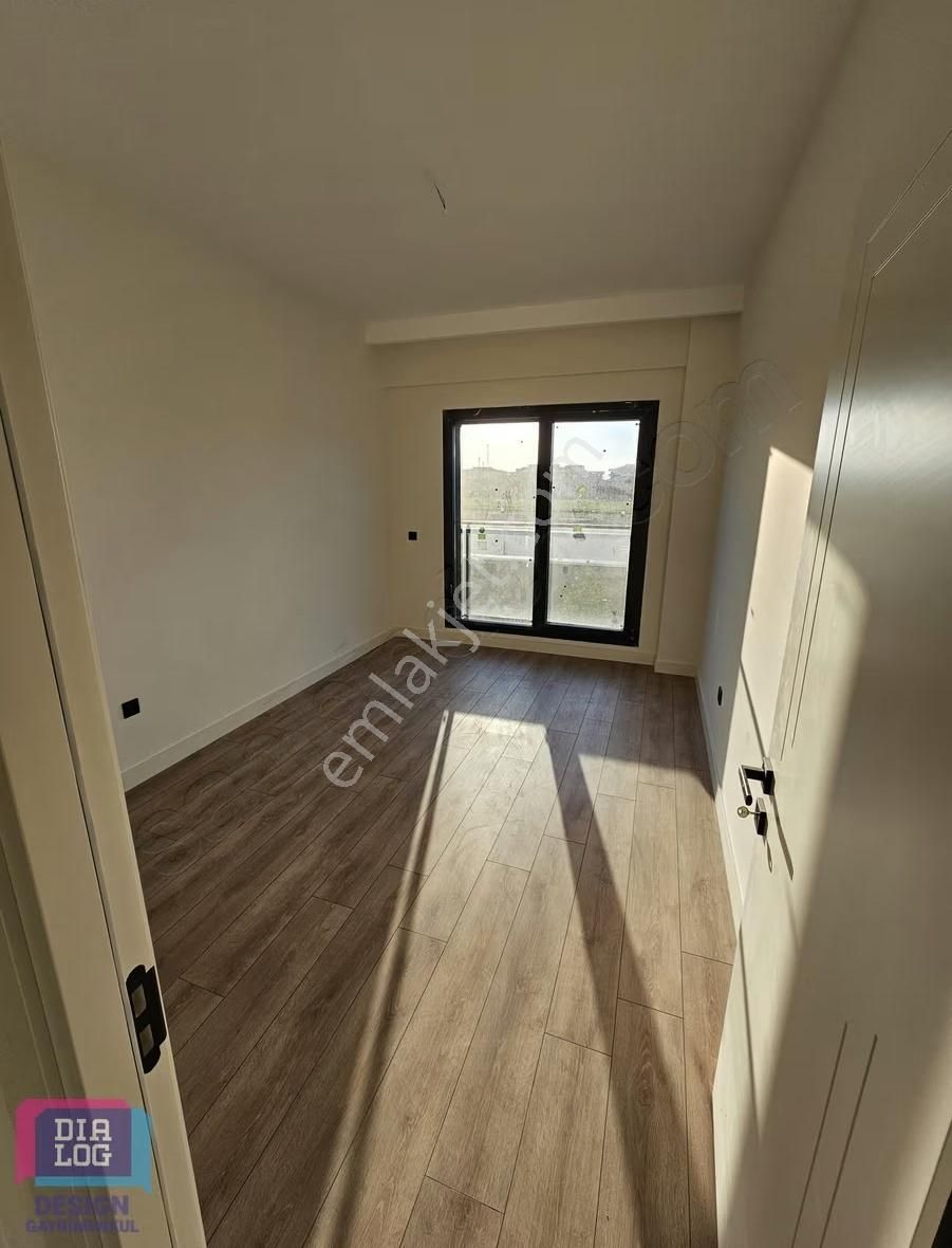 Ulukent Bediha Hanım Sitesi'nde Havuz Cepheli 3+1 Köşe Daire - Görsel 12