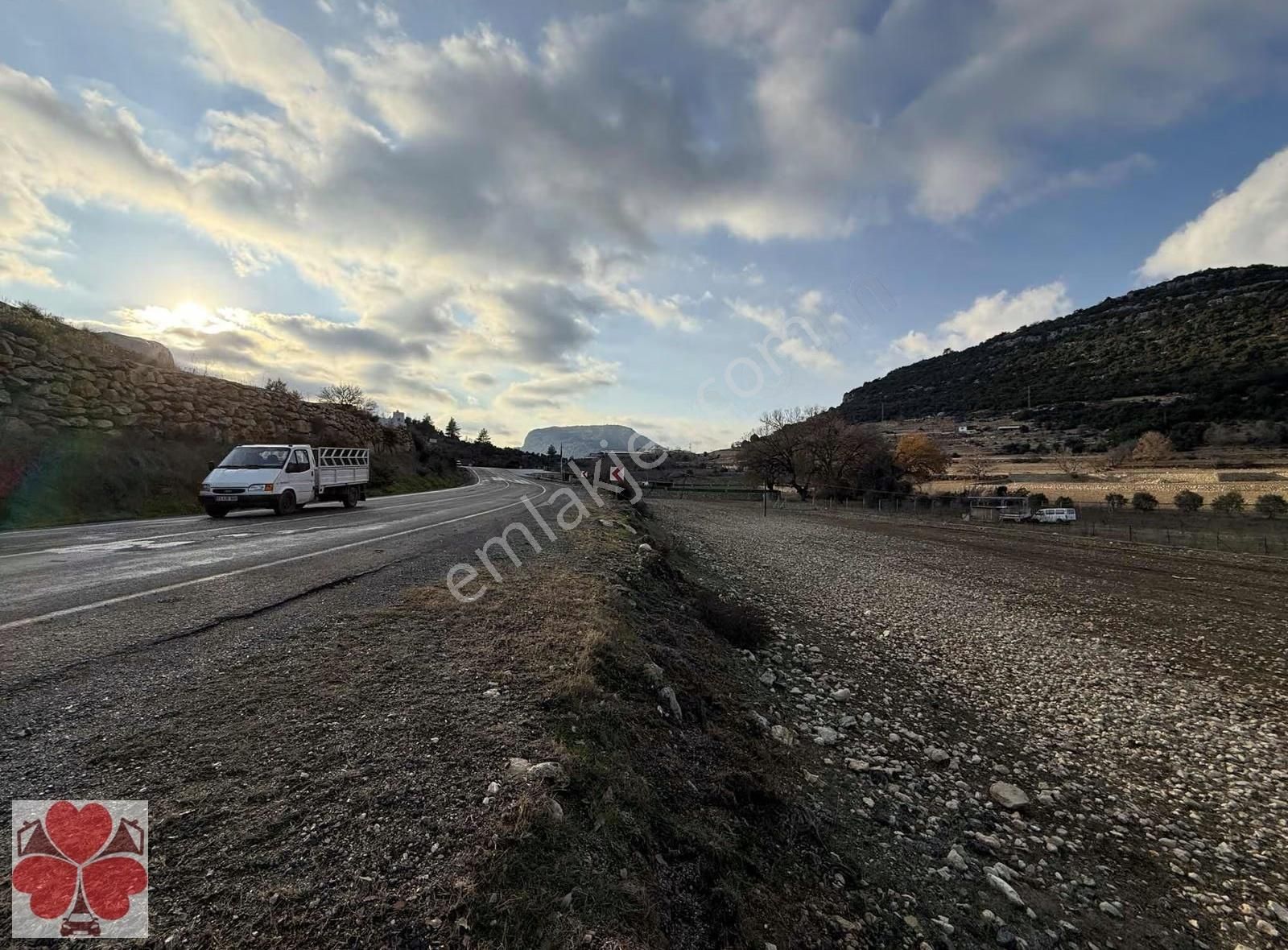 Emsalsiz !!! Anayol Üstü! Ticari Arsa !! Kerimler'de 6.671 M2 - Görsel 24