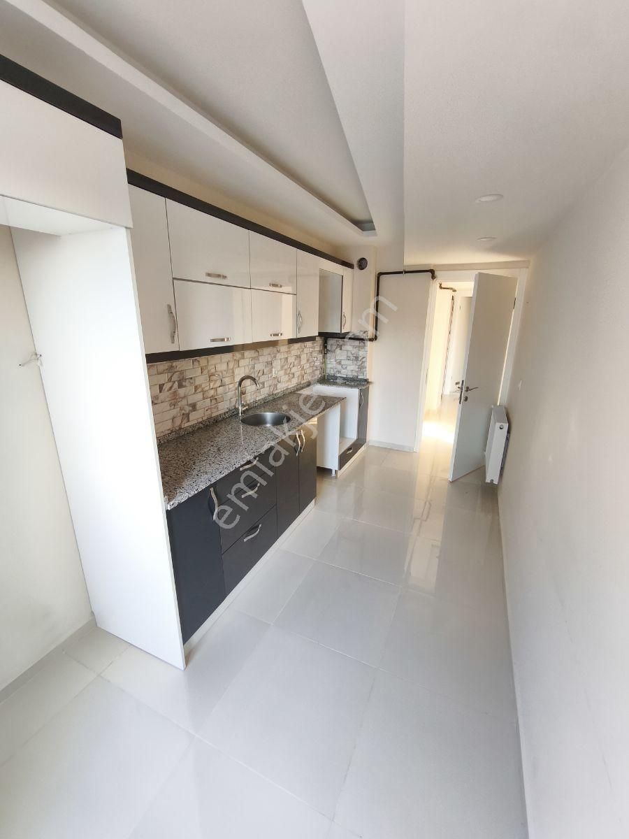 Sevgi Mah. Cadde Yakını 2+1 Yeni Bina Doğalgazlı Arakat Köşe - Görsel 2