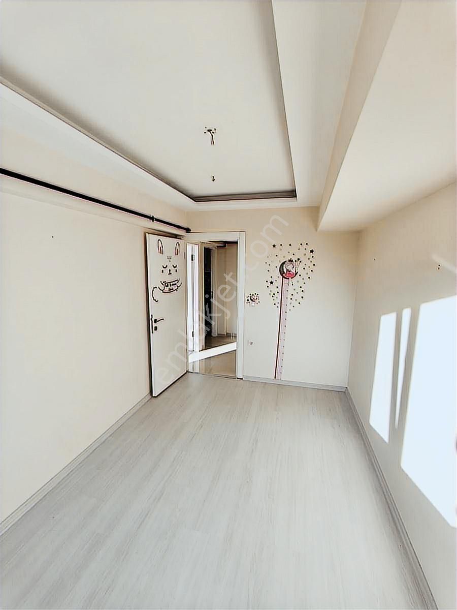 Sevgi Mah. Cadde Yakını 2+1 Yeni Bina Doğalgazlı Arakat Köşe - Görsel 15