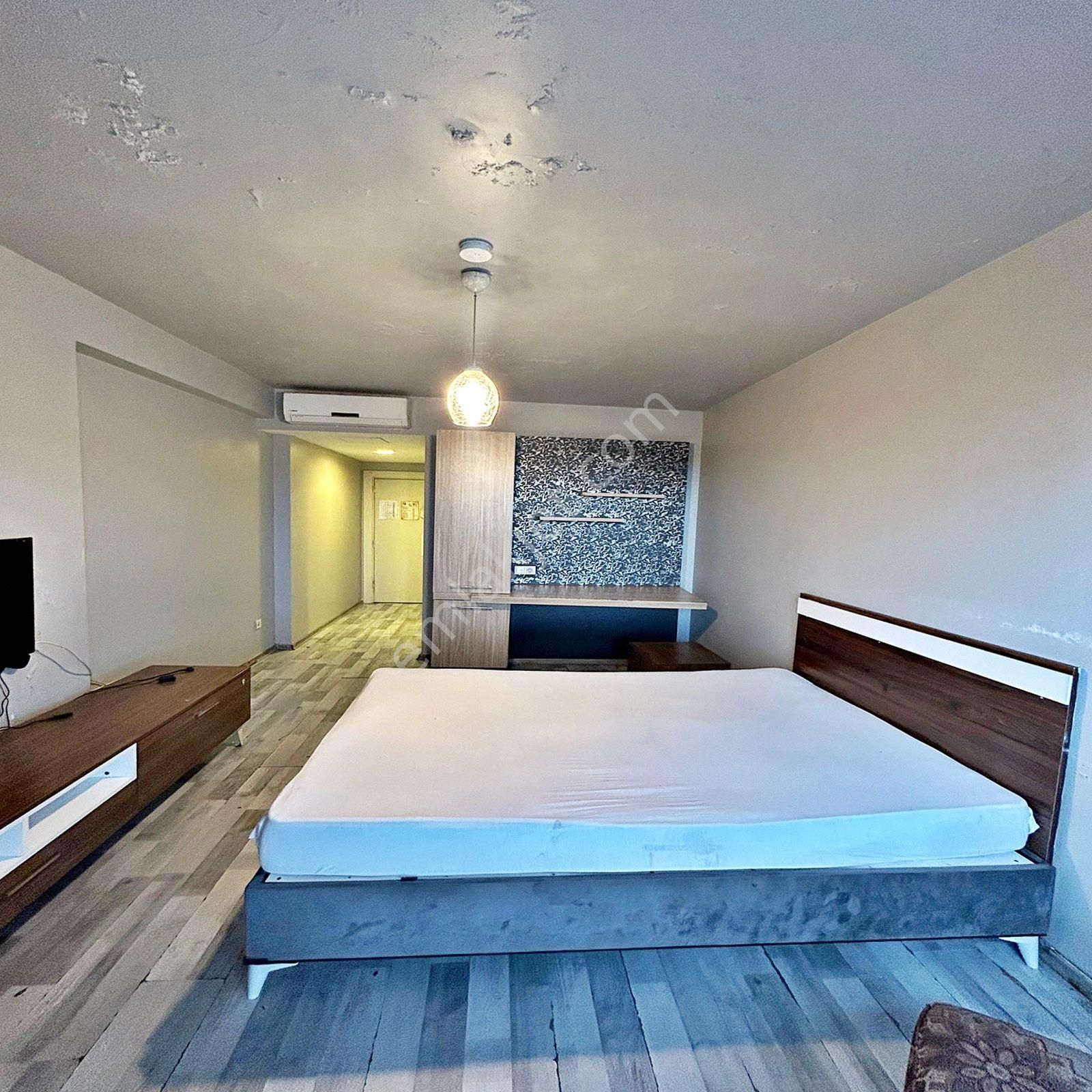 Metrobüse Yakın Konumda Kat Mülkiyetli Site İçi Ara Kat Daire - Görsel 14