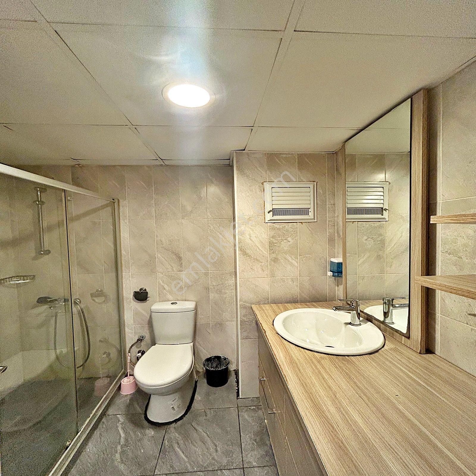 Metrobüse Yakın Konumda Kat Mülkiyetli Site İçi Ara Kat Daire - Görsel 4