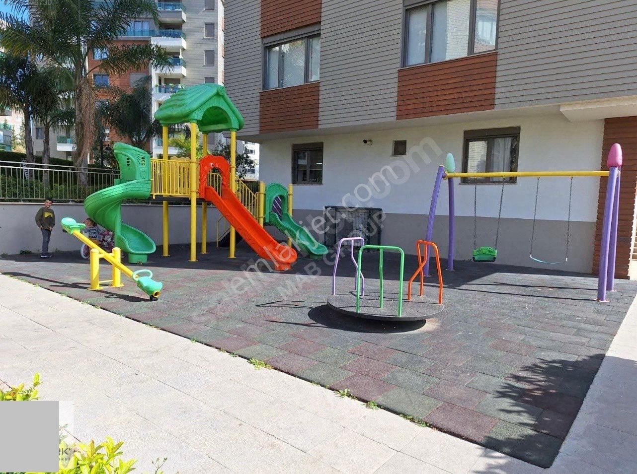 Antalya Konyaaltı Siteler Mahallesinde Havuzlu Güvenlikli Site İçi Doğalgaz Kombili Klimalı 3+1daire - Görsel 29