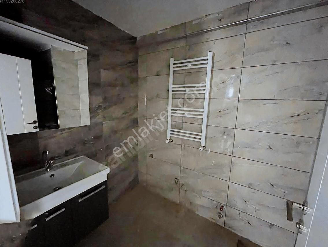 Bahçeşehirde Satılık 1+1 Dire - Görsel 3