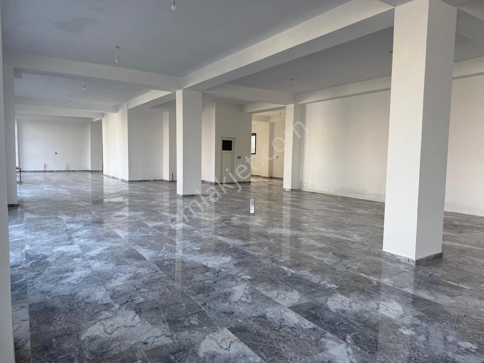 Arnavutköy Nenehatun Da Geniş Ve Merkezi Köşe Satılık İşyeri - Görsel 12