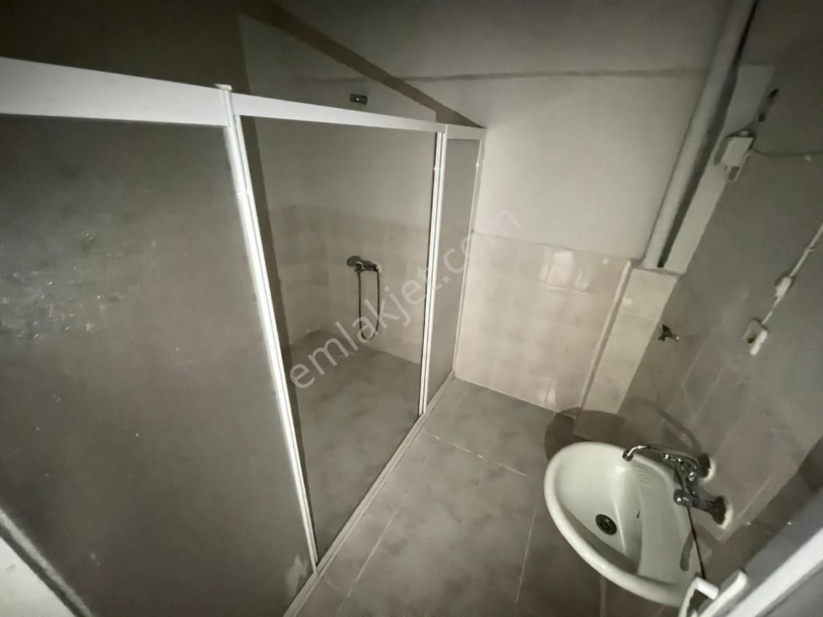 Sincan İstasyon Mah 2+1 Bağımsız Yapılı Geniş Ön Cephe Daire - Görsel 13