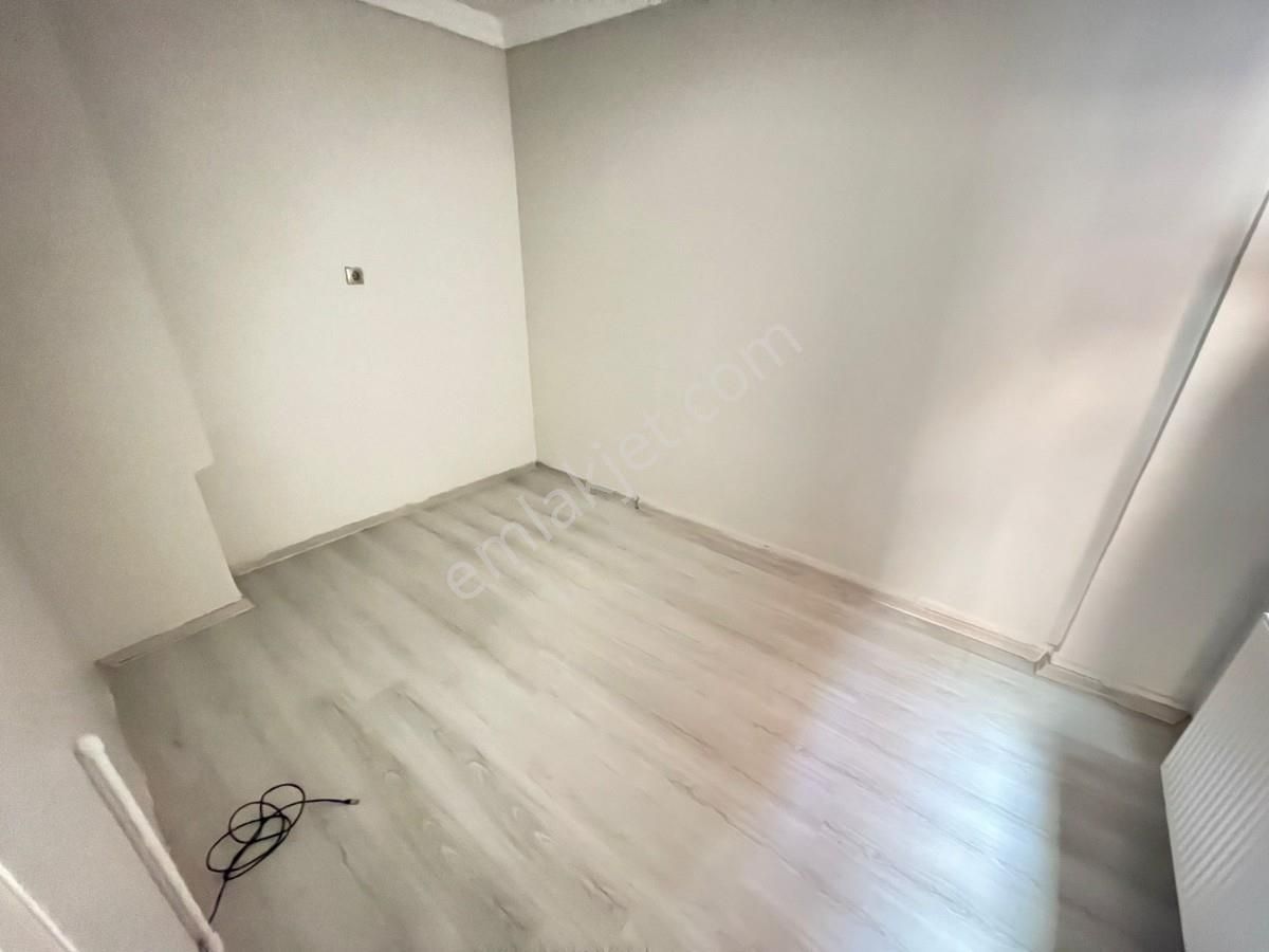 Sincan İstasyon Mah 2+1 Bağımsız Yapılı Geniş Ön Cephe Daire - Görsel 11