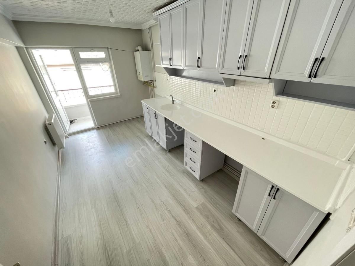 Sincan İstasyon Mah 2+1 Bağımsız Yapılı Geniş Ön Cephe Daire - Görsel 4