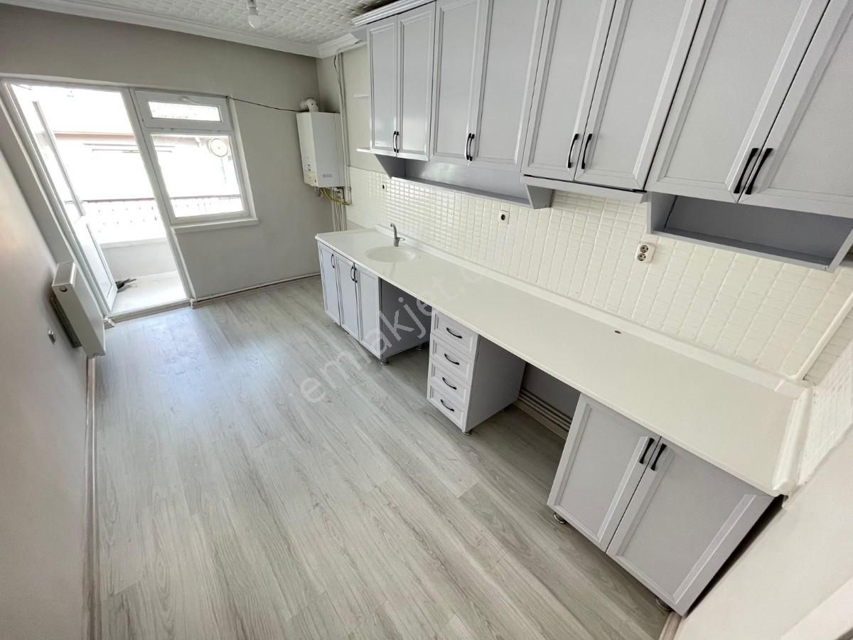 Sincan İstasyon Mah 2+1 Bağımsız Yapılı Geniş Ön Cephe Daire - Görsel 17