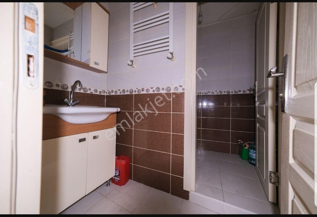 Fatih Hırka-i Şerif Camii’ne 100 Metre Mesafede Satılık Bina - Görsel 14