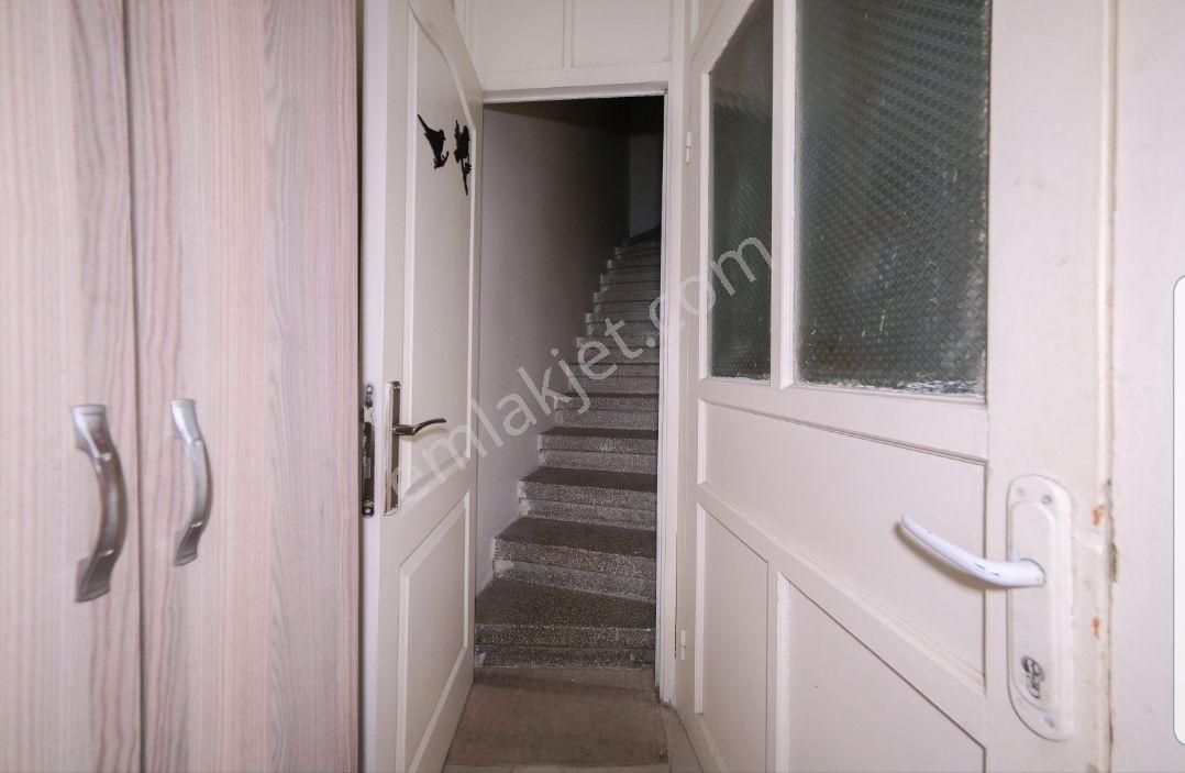 Fatih Hırka-i Şerif Camii’ne 100 Metre Mesafede Satılık Bina - Görsel 23