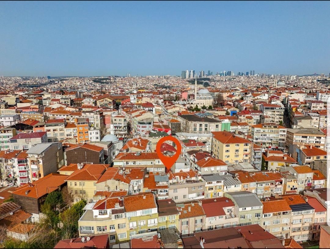 Fatih Hırka-i Şerif Camii’ne 100 Metre Mesafede Satılık Bina - Görsel 2