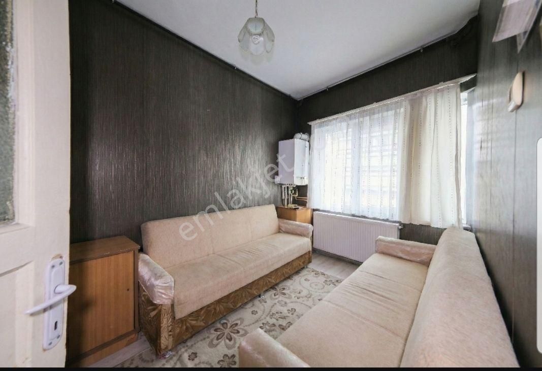 Fatih Hırka-i Şerif Camii’ne 100 Metre Mesafede Satılık Bina - Görsel 18