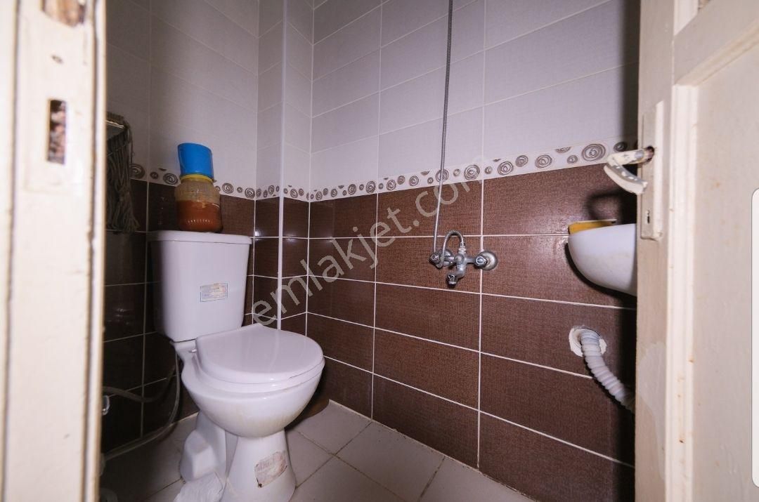 Fatih Hırka-i Şerif Camii’ne 100 Metre Mesafede Satılık Bina - Görsel 15