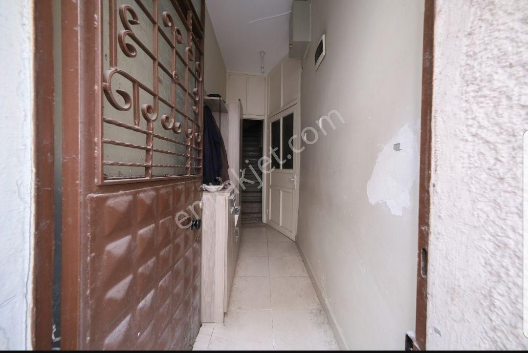 Fatih Hırka-i Şerif Camii’ne 100 Metre Mesafede Satılık Bina - Görsel 21