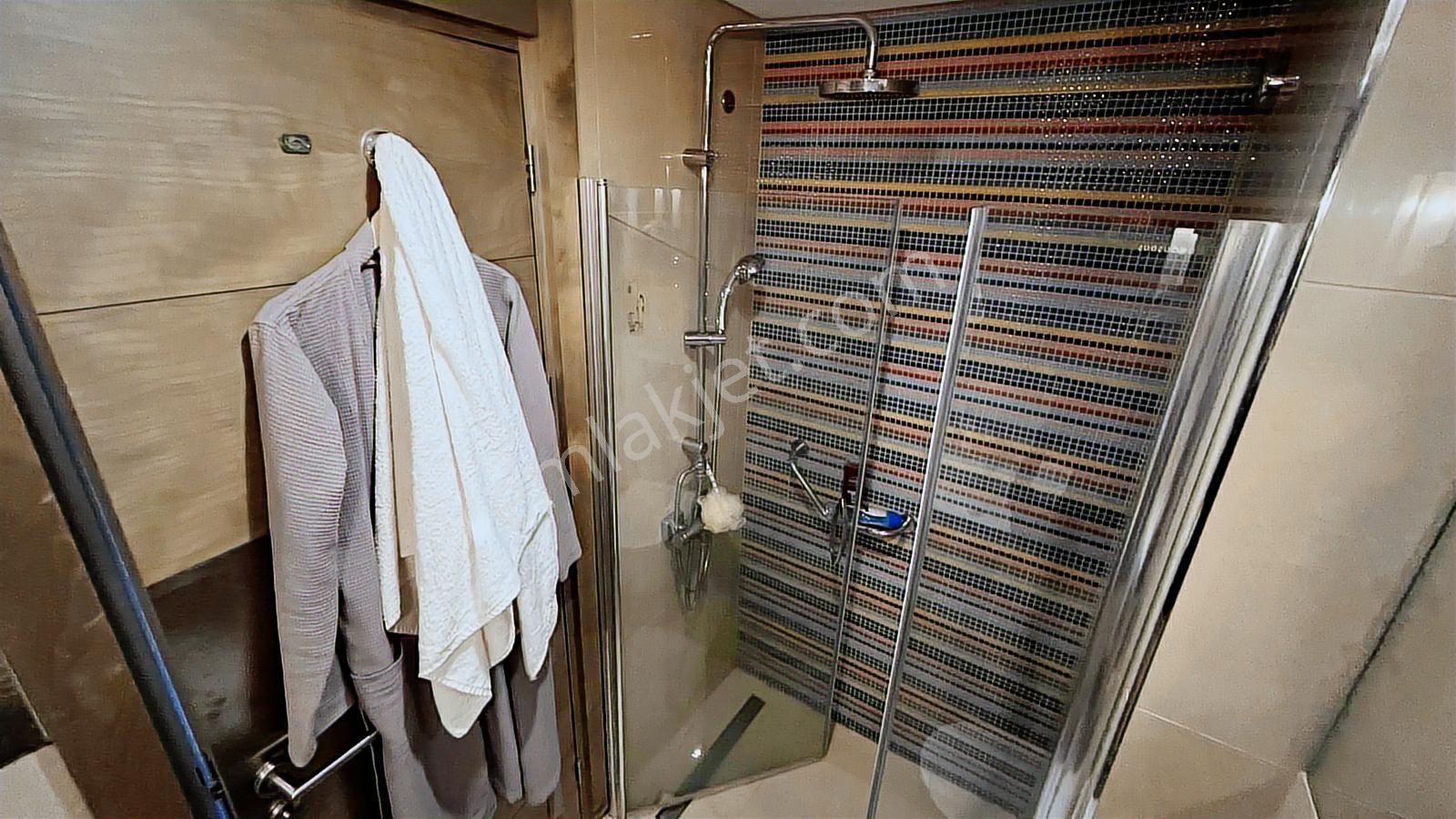 Dap Burgu Kule Ev Gibi Otel, Otel Gibi Ev, Asansörden İn Metro - Görsel 3