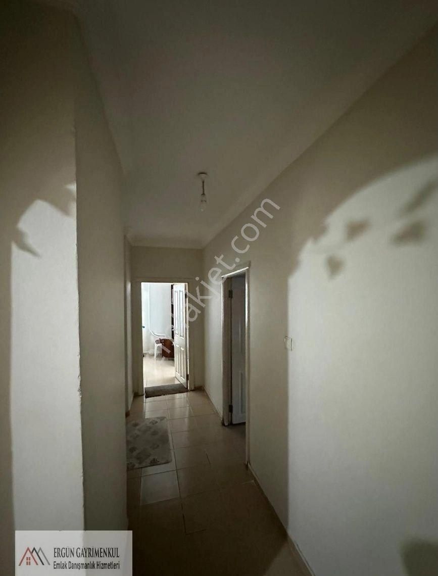 Denize Komşu Lokasyonda, Havuzlu Sitede Geniş Ve Ferah 3+1 Daire - Görsel 8