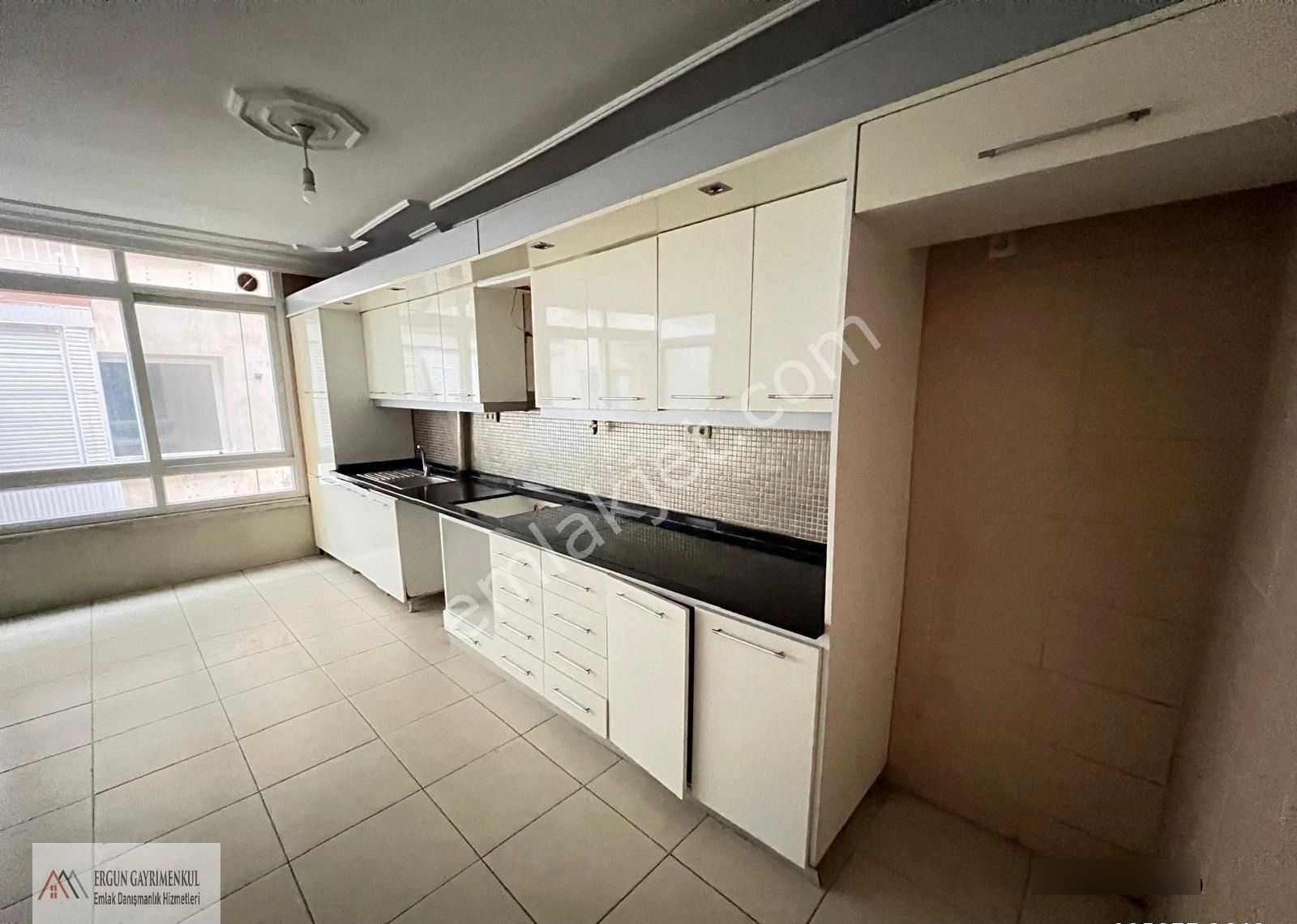Ergünden Güvenevlerde Doğalgazlı Kiralık 3+1 Daire - Görsel 16