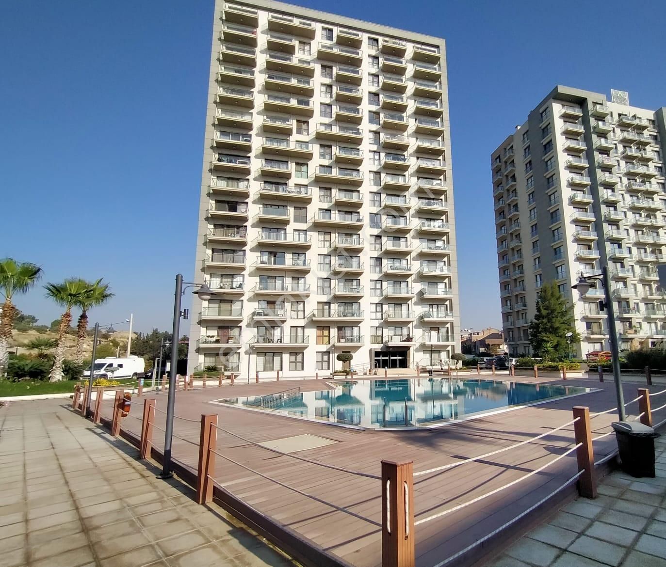 Çiğli Marka 333'de 2+1 Kiralık Daire