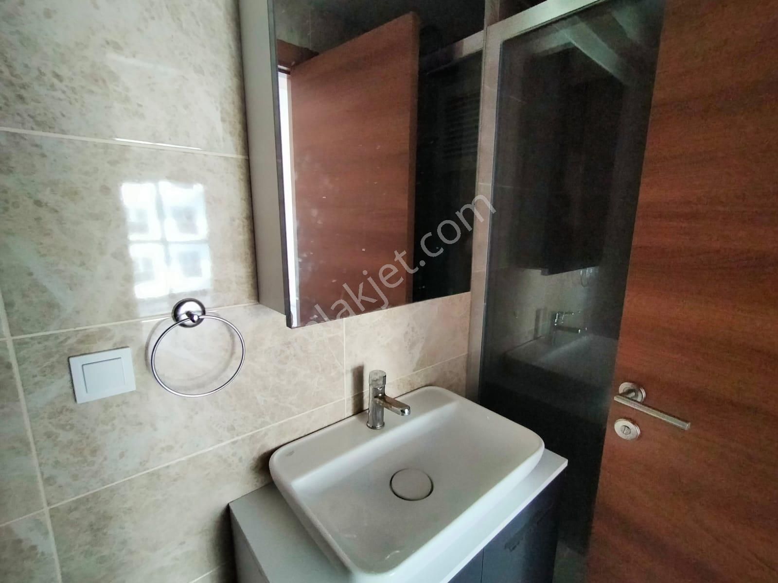 Çiğli Marka 333'de 2+1 Kiralık Daire - Görsel 23