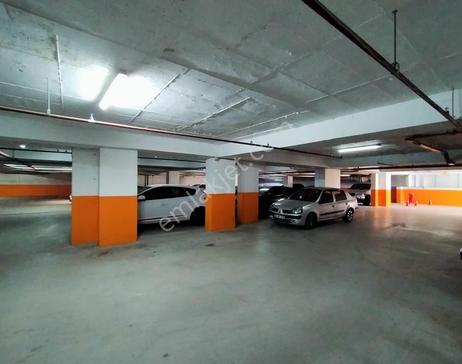 Çiğli Marka 333'de 2+1 Kiralık Daire - Görsel 28