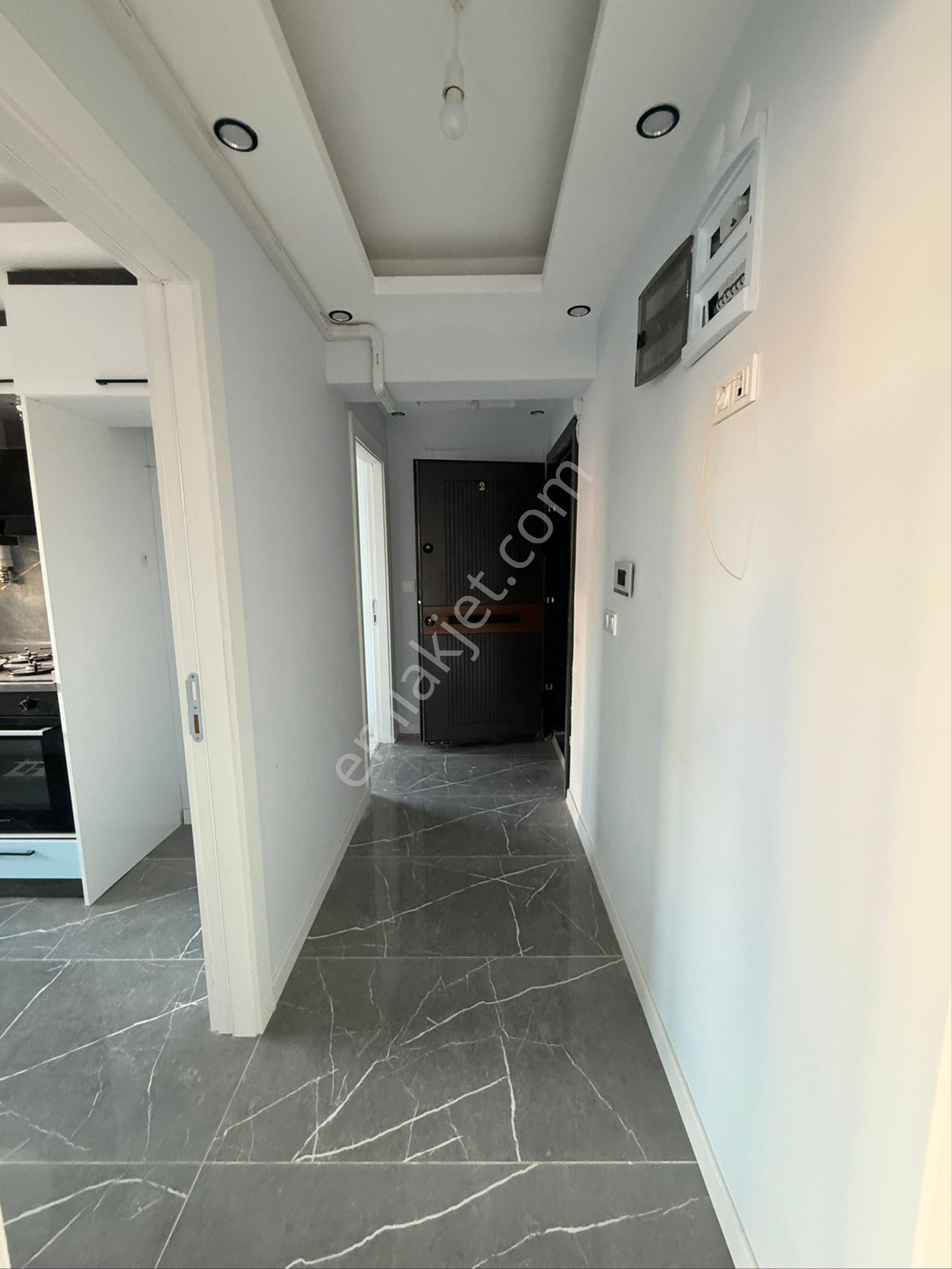 İzmir Bergama Zafer Mahallesi Satılık 1+1