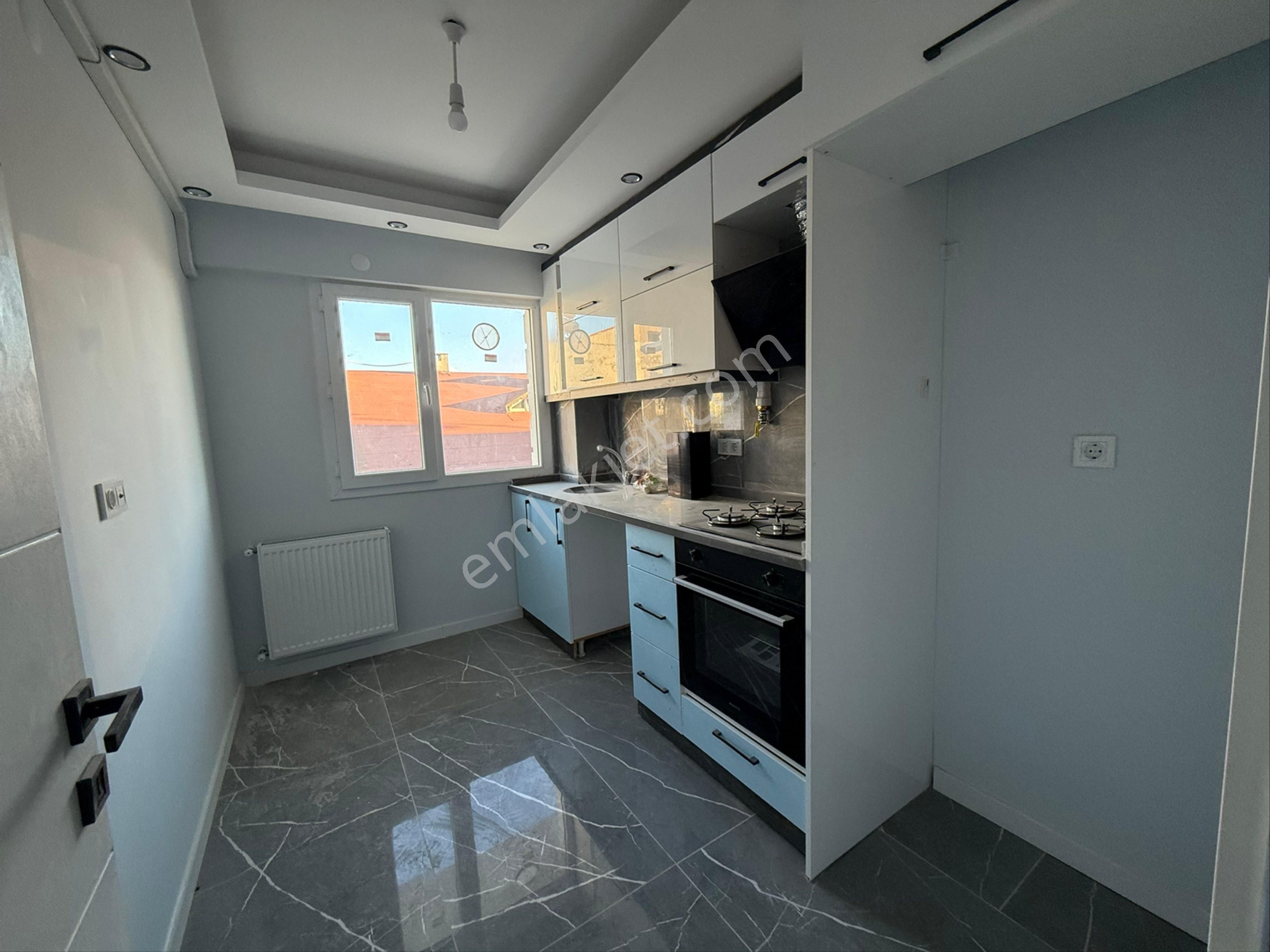 İzmir Bergama Zafer Mahallesi Satılık 1+1 - Görsel 2