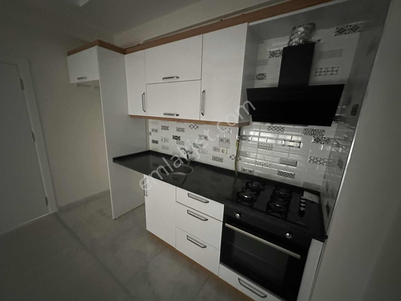 Acill - Çevik 1 Meydan Yakını Asansörlü 2+1 Yeni Daire - Görsel 10