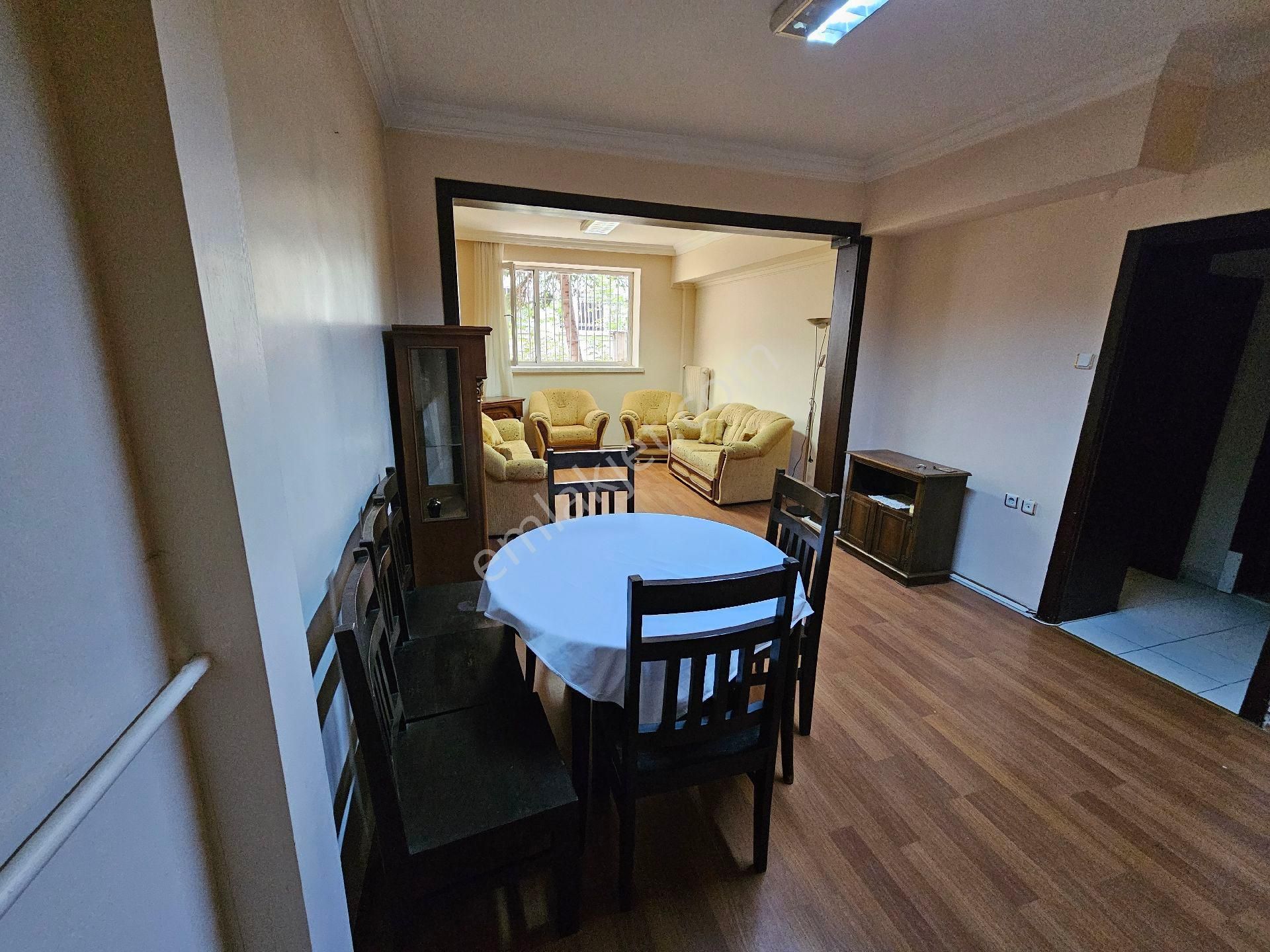 Paris Caddesin De Temiz Eşyalı 1+1 - Görsel 5