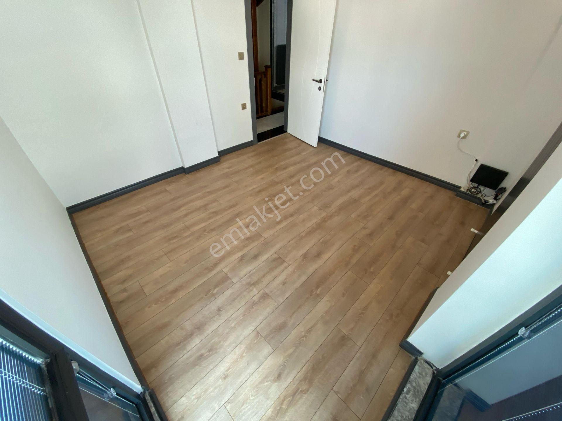 Irmaksudan Akçay Kordon Da Denize 50m Özel Tasarım 5+1 Villa - Görsel 26