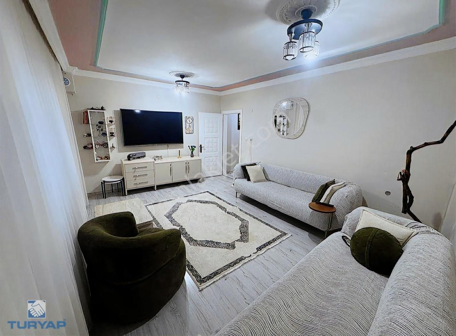 Biga Hamdibey Mah. Cumartesi Pazarı Üstünde 2+1 Satılık Daire