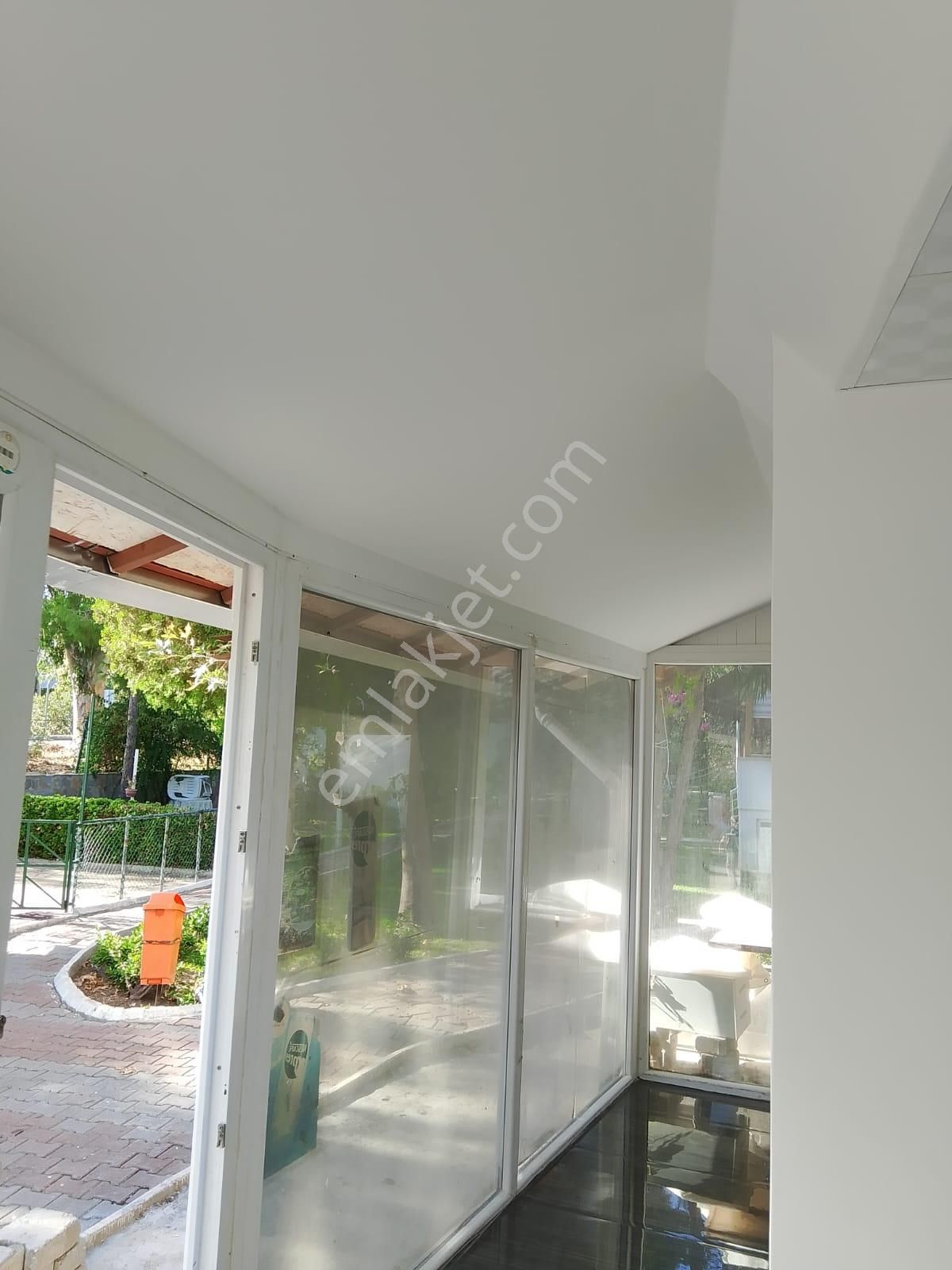 Eski Foça'da Site Girişinde Ofis + Deniz Manzaralı 1+1 Villa - Görsel 9