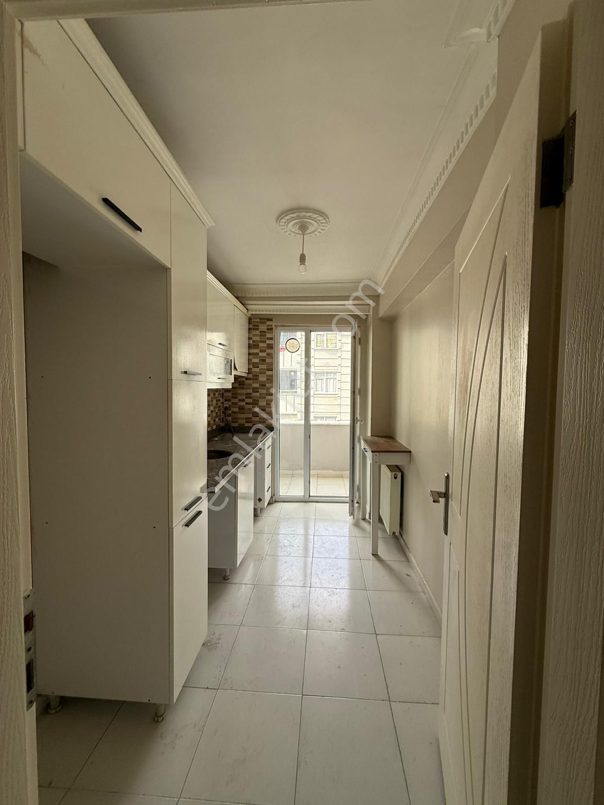 Süleymaniye Mahallesinde 2+1 Ara Kat Kiralık Daire