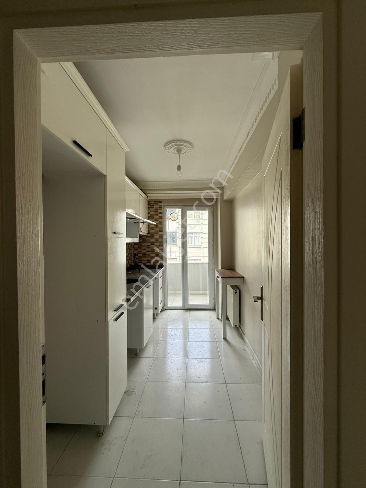 Süleymaniye Mahallesinde 2+1 Ara Kat Kiralık Daire - Görsel 3