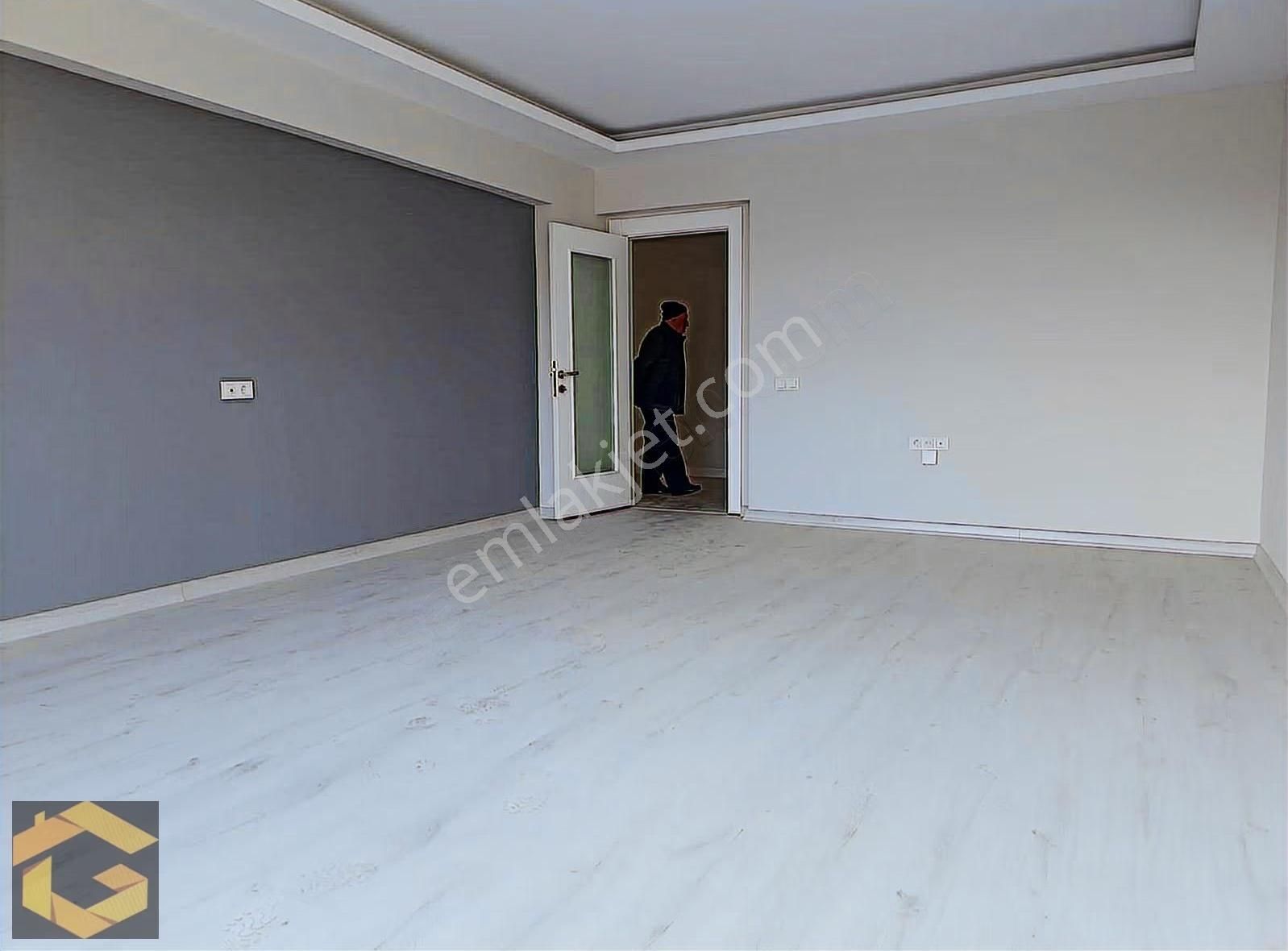 Güneşevler'de Site İçerisinde Ön Cephe 3+1 Satılık Daire - Görsel 4