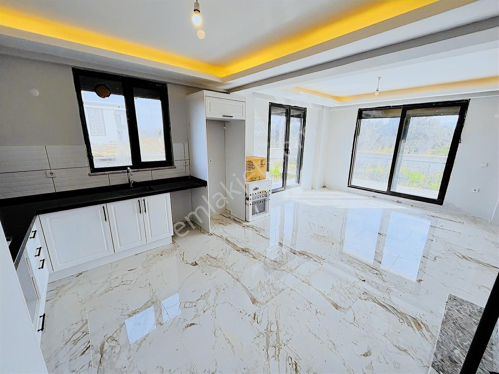 Gömeç'te Satılık Deniz Manzaralı 3+1 Villa - Görsel 17