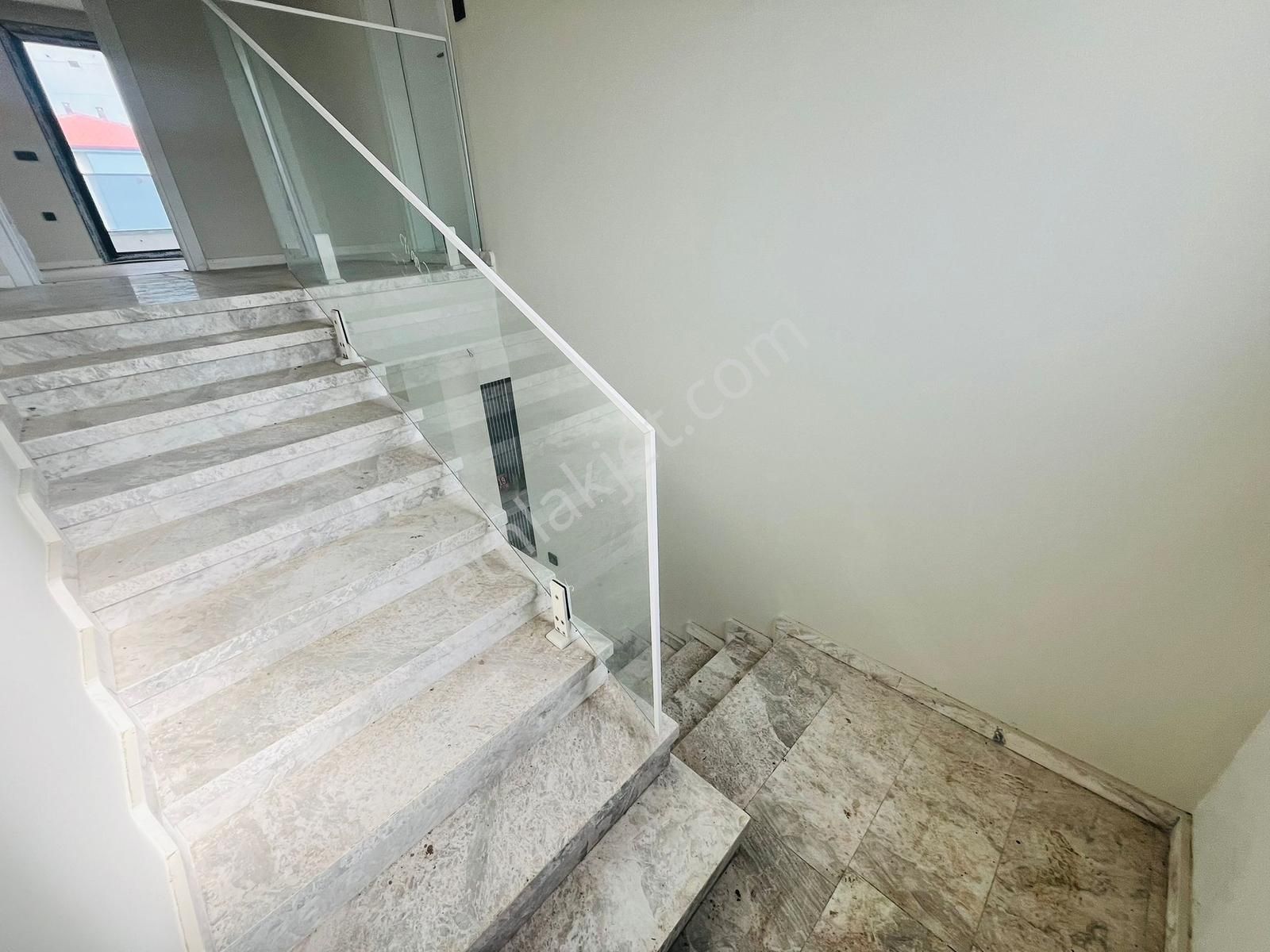 Gömeç'te Denize Yürüme Mesafesinde Müstakil Lüx 3+1 Villa - Görsel 10