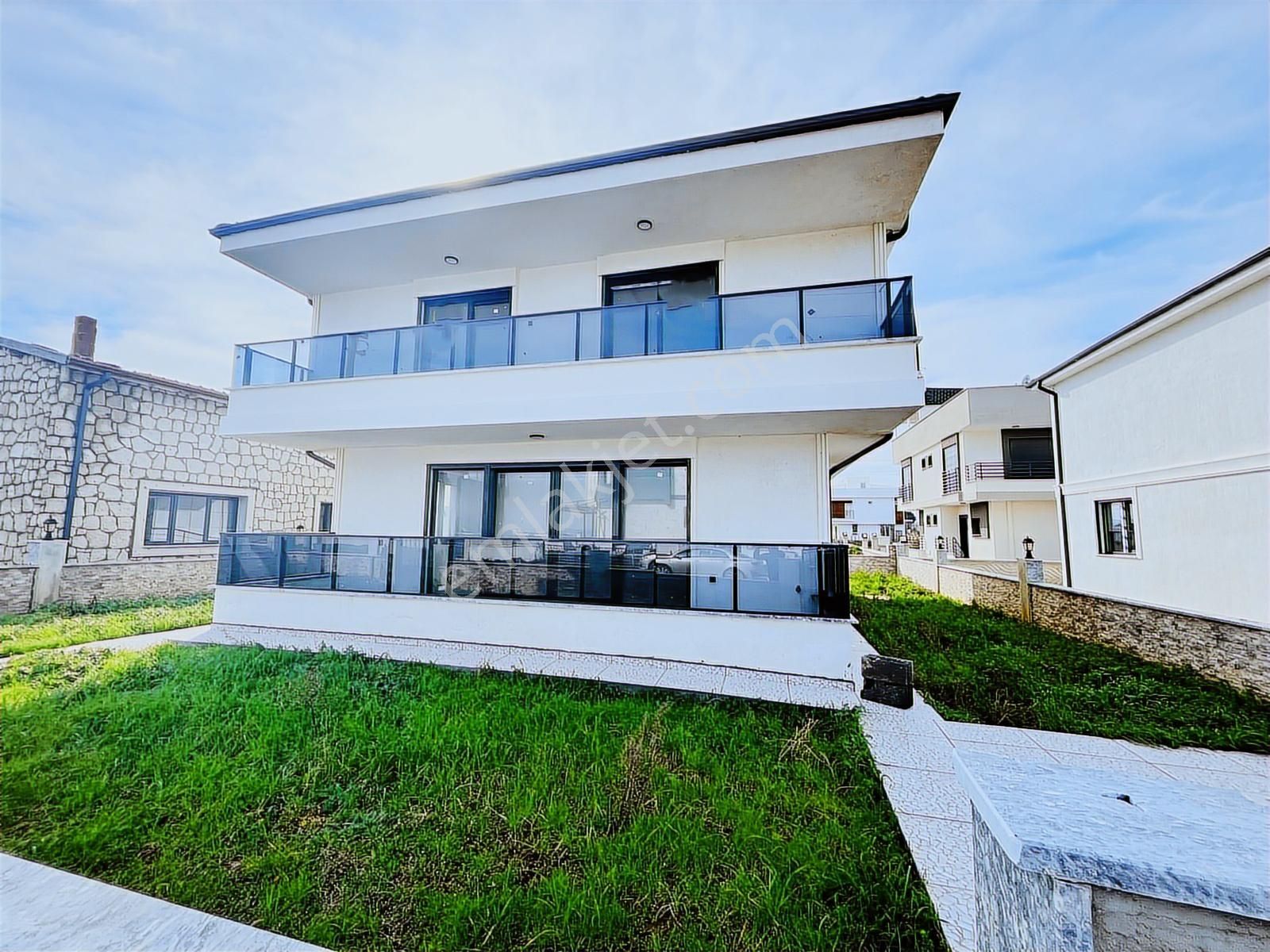 Gömeç'te Denize Yürüme Mesafesinde Müstakil Lüx 3+1 Villa - Görsel 1