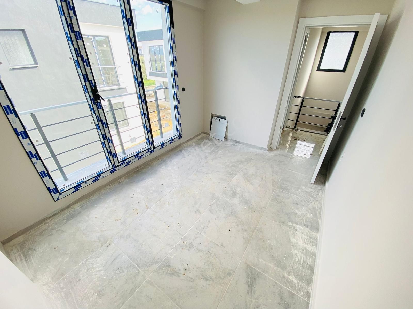 Gömeç'te Sahil Bölgesinde Satılık 3+1 Site İçerisinde Villa - Görsel 21