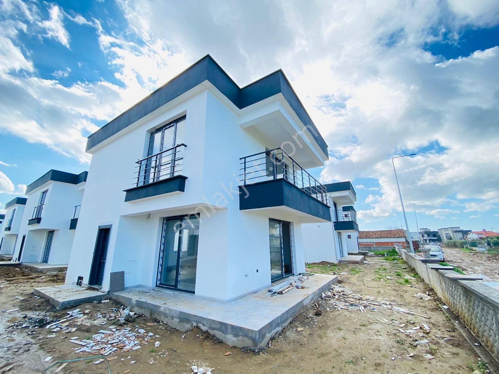 Gömeç'te Sahil Bölgesinde Satılık 3+1 Site İçerisinde Villa - Görsel 2