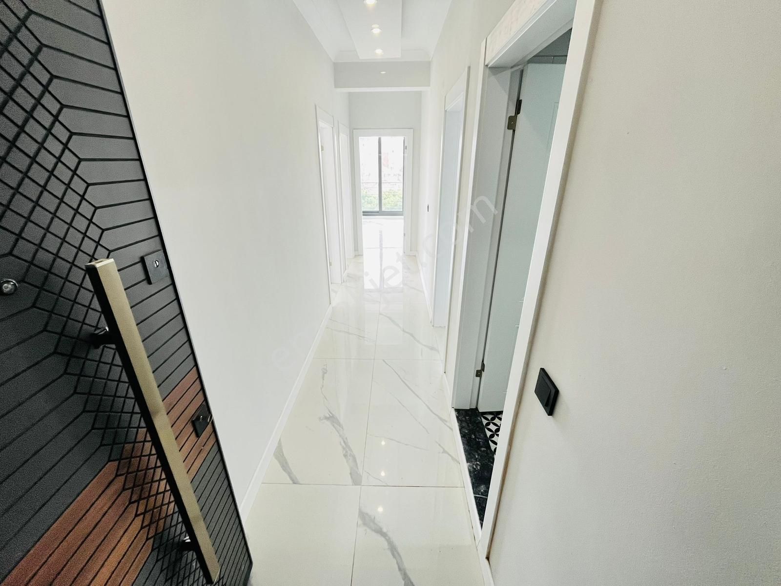 Gömeç Çarşı Merkezinde Satılık Ebeveyn Banyolu 2+1 Daire - Görsel 16