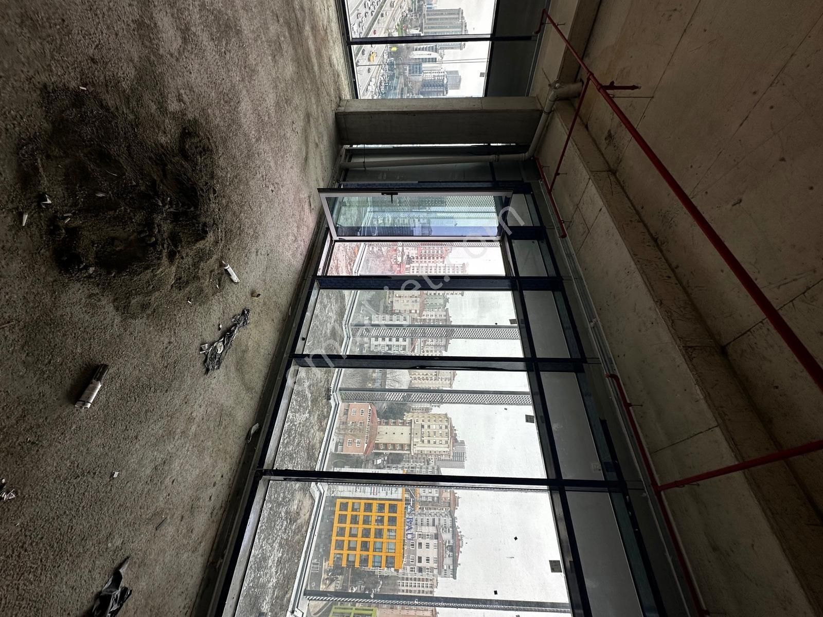 Göztepe Trc Projesi'nde 266m² Teraslı Plaza Ofisi - Görsel 6