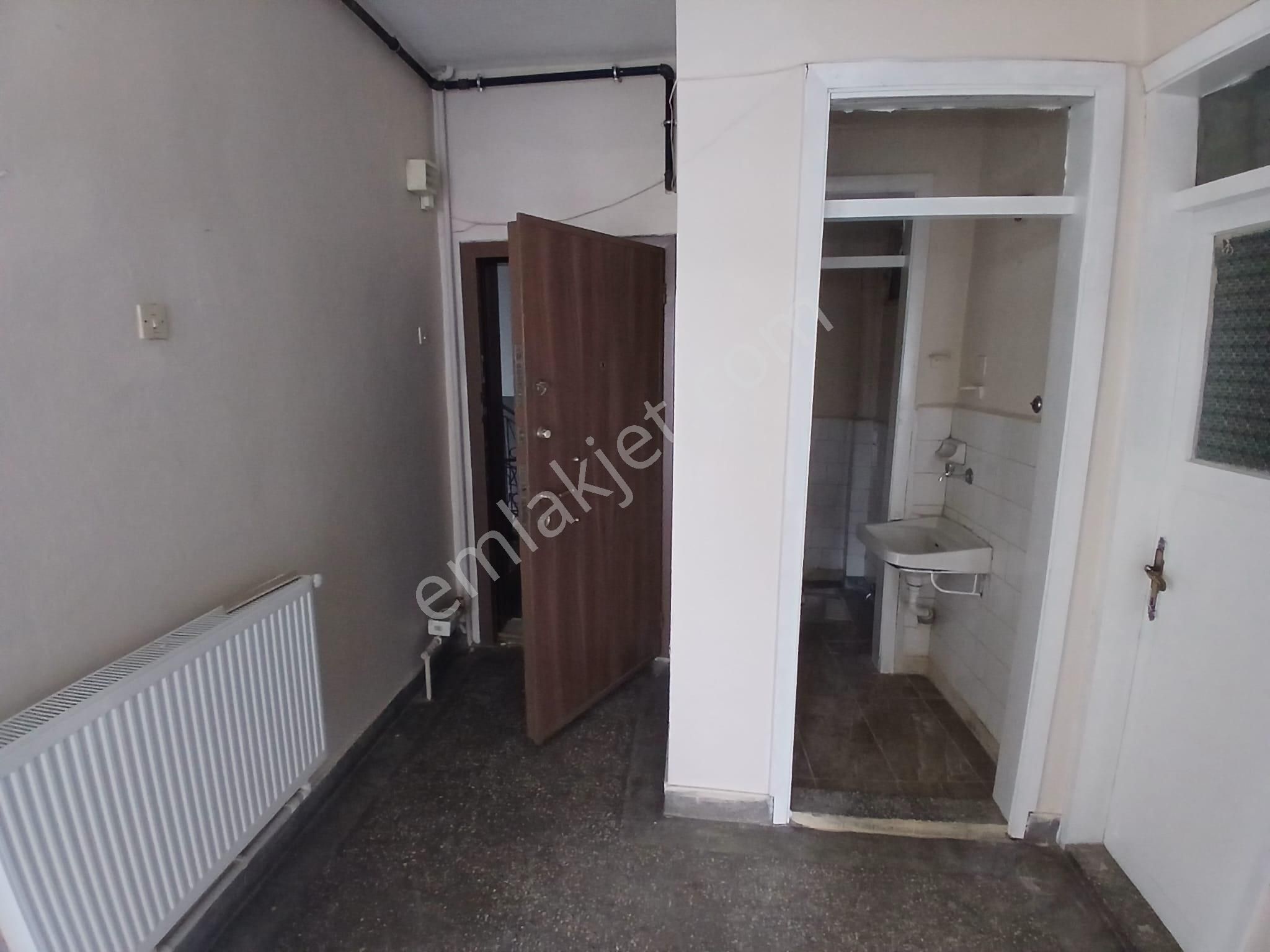 Akçay Emlak'tan Akşehir Stadyum Yanında Bakımlı 2. Kat Kiralık 3+1 Daire - Görsel 23