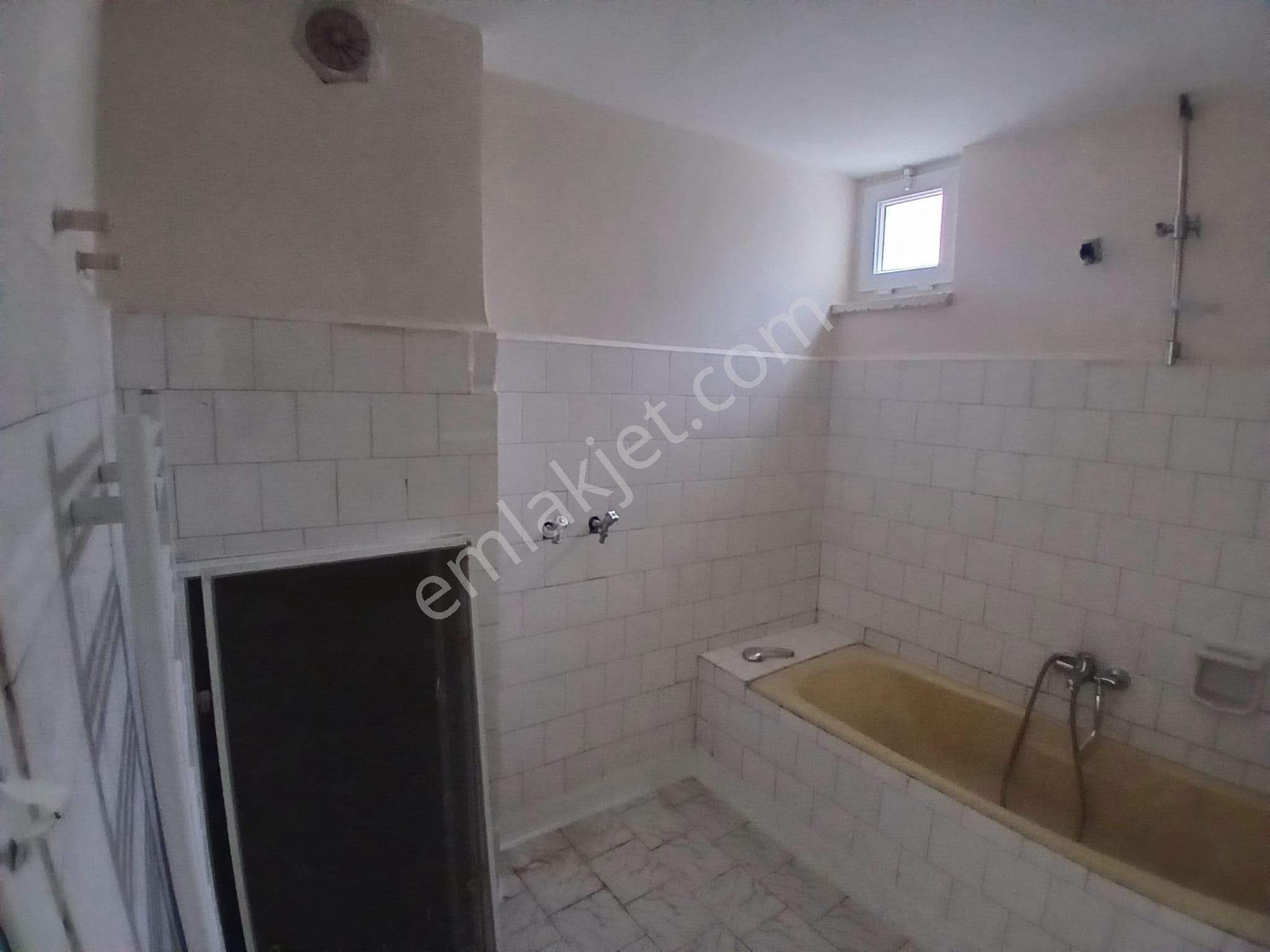 Akçay Emlak'tan Akşehir Stadyum Yanında Bakımlı 2. Kat Kiralık 3+1 Daire - Görsel 21