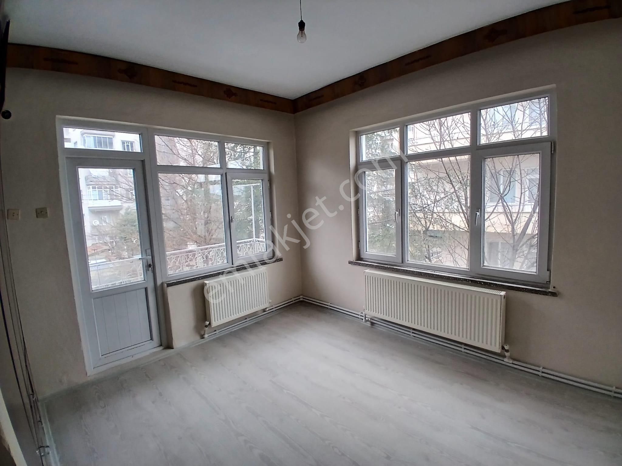 Akçay Emlak'tan Akşehir Stadyum Yanında Bakımlı 2. Kat Kiralık 3+1 Daire - Görsel 34