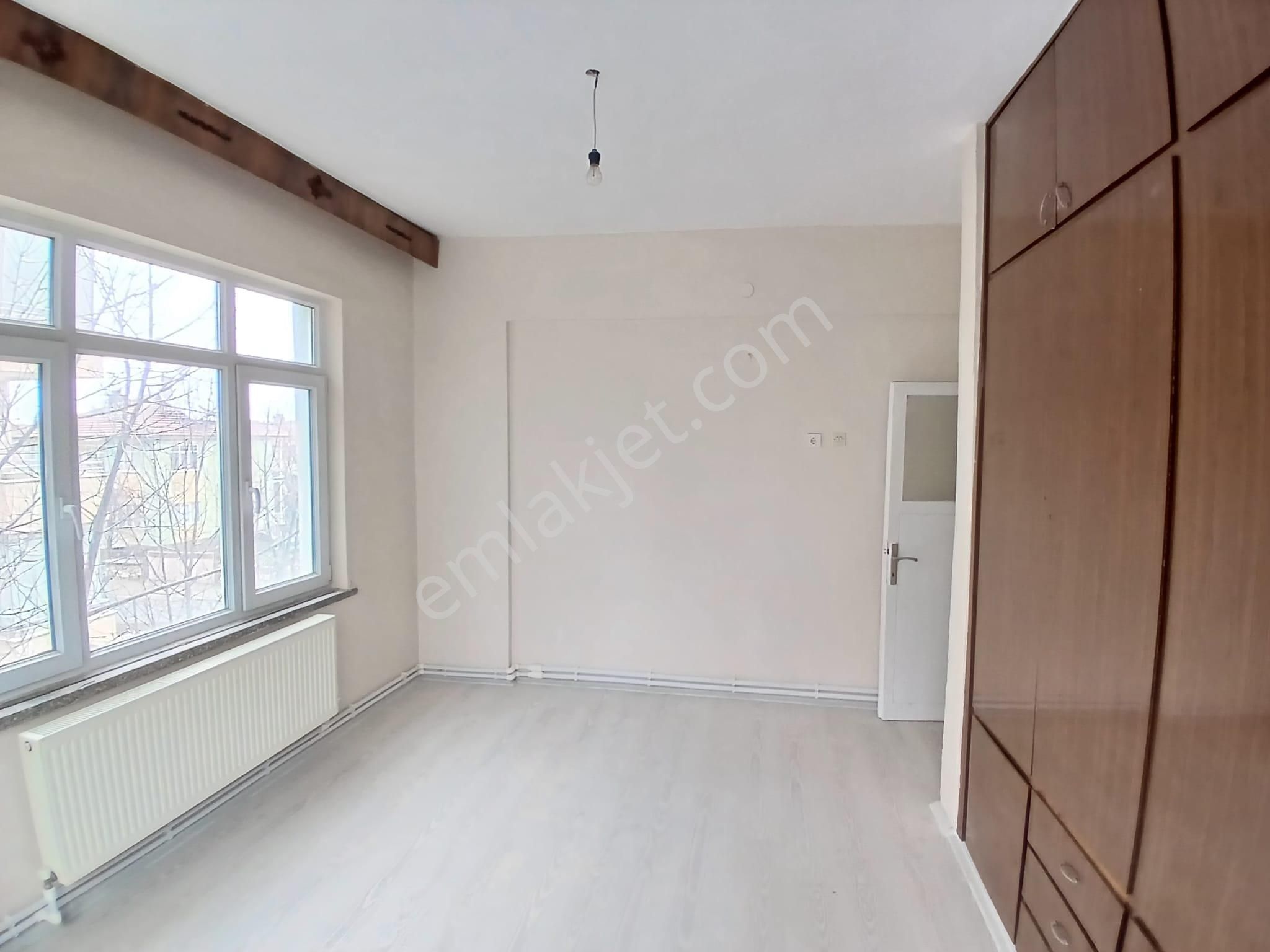 Akçay Emlak'tan Akşehir Stadyum Yanında Bakımlı 2. Kat Kiralık 3+1 Daire - Görsel 19