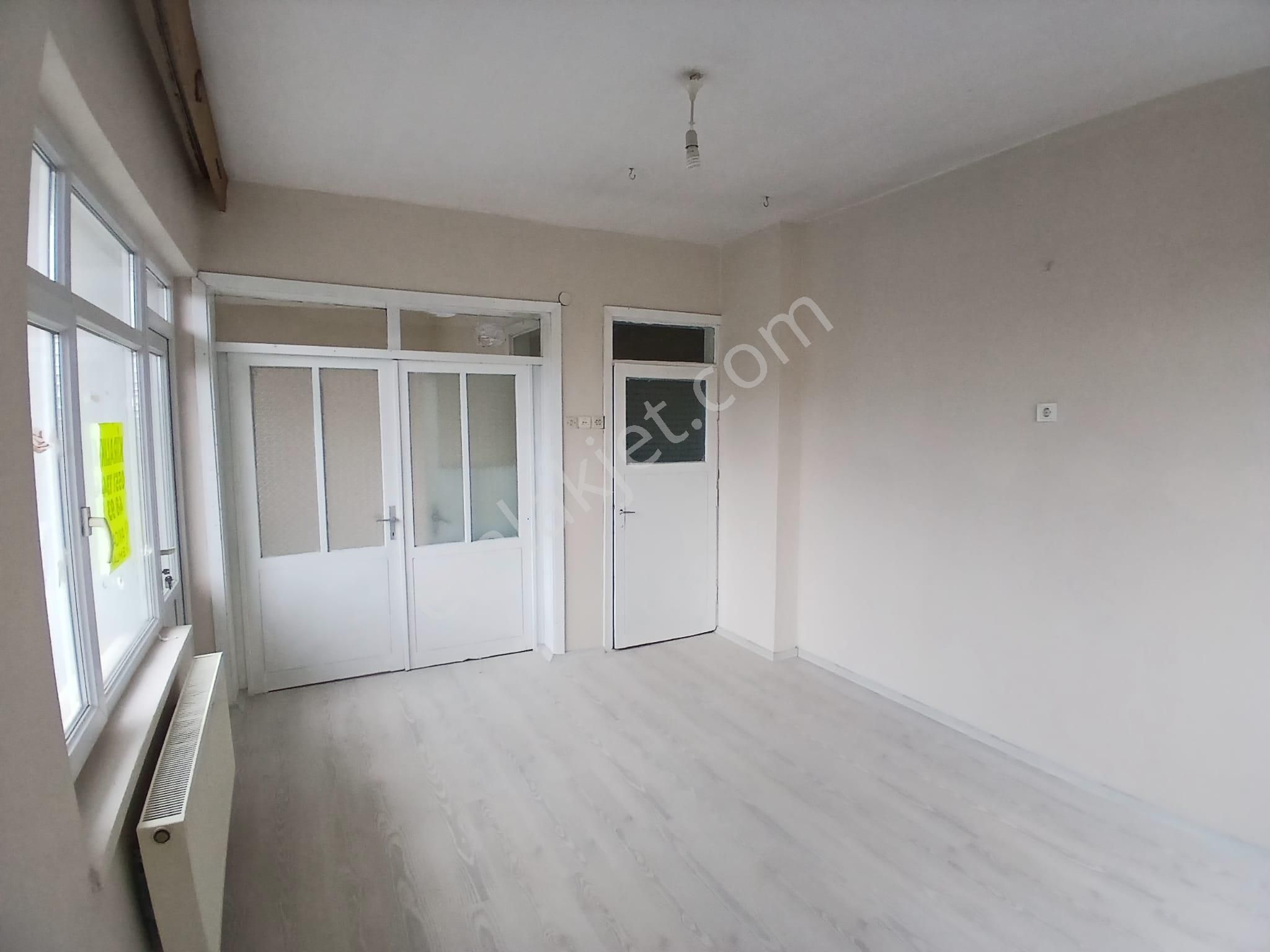 Akçay Emlak'tan Akşehir Stadyum Yanında Bakımlı 2. Kat Kiralık 3+1 Daire - Görsel 9