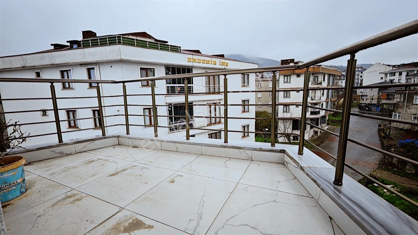 Birbirinden Bağımsız İskanlı İki Daire Kupon Fiyata - Görsel 28